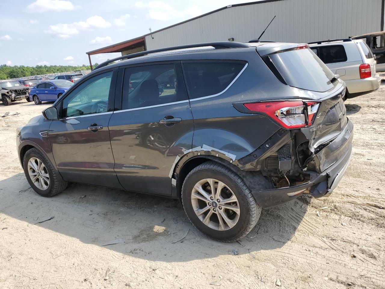 1FMCU9GD2HUA07417 2017 Ford Escape Se