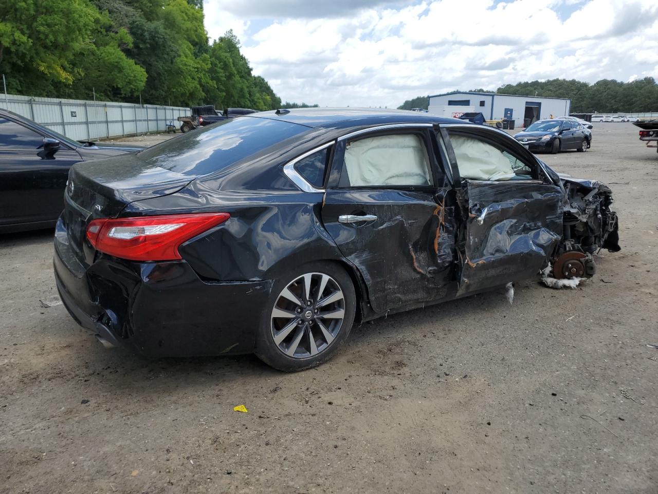 2017 Nissan Altima 2.5 vin: 1N4AL3AP5HC291507