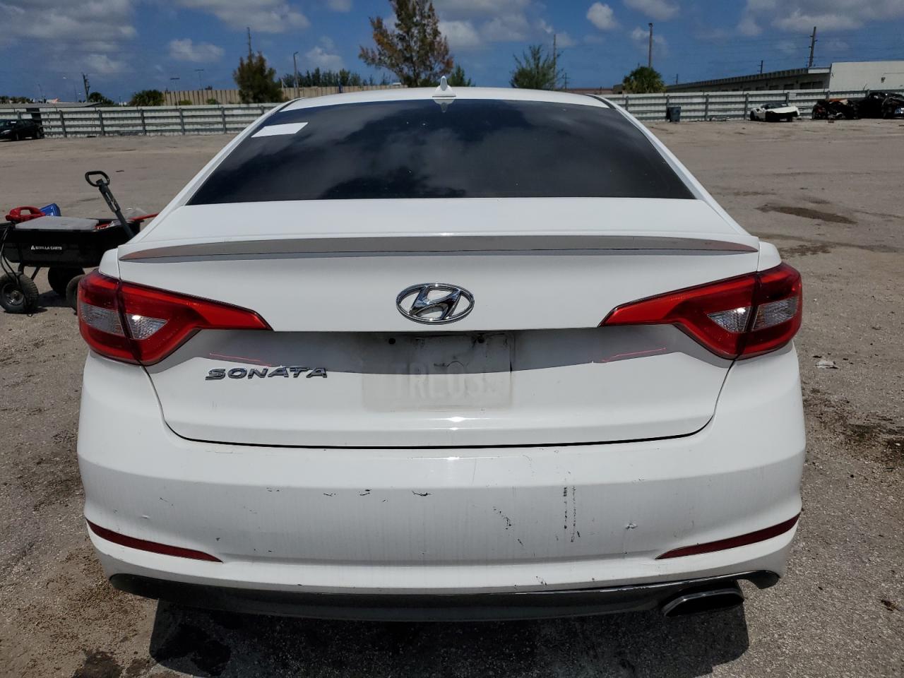 2017 Hyundai Sonata Se vin: 5NPE24AF2H461032