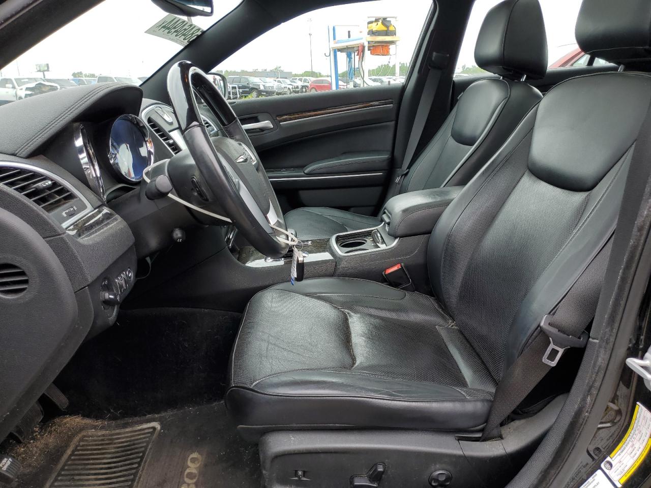 2C3CCAKG8DH645215 2013 Chrysler 300C