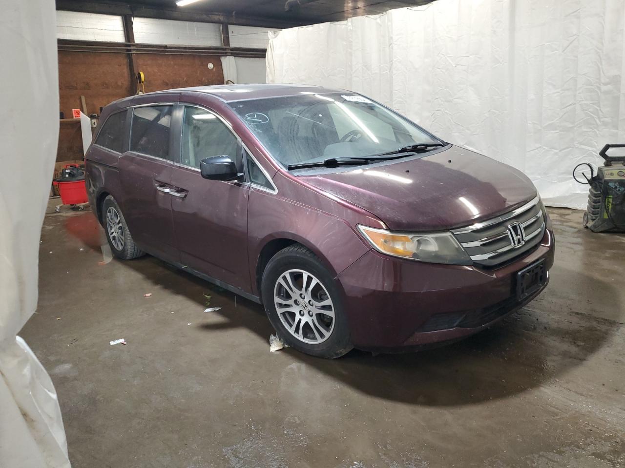 5FNRL5H68CB105153 2012 Honda Odyssey Exl