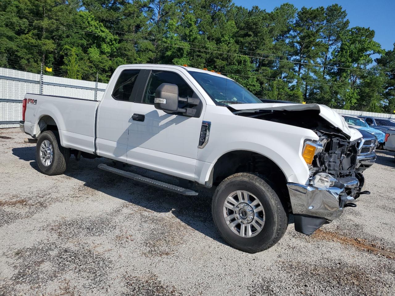 2017 Ford F250 Super Duty vin: 1FT7X2B65HED38662