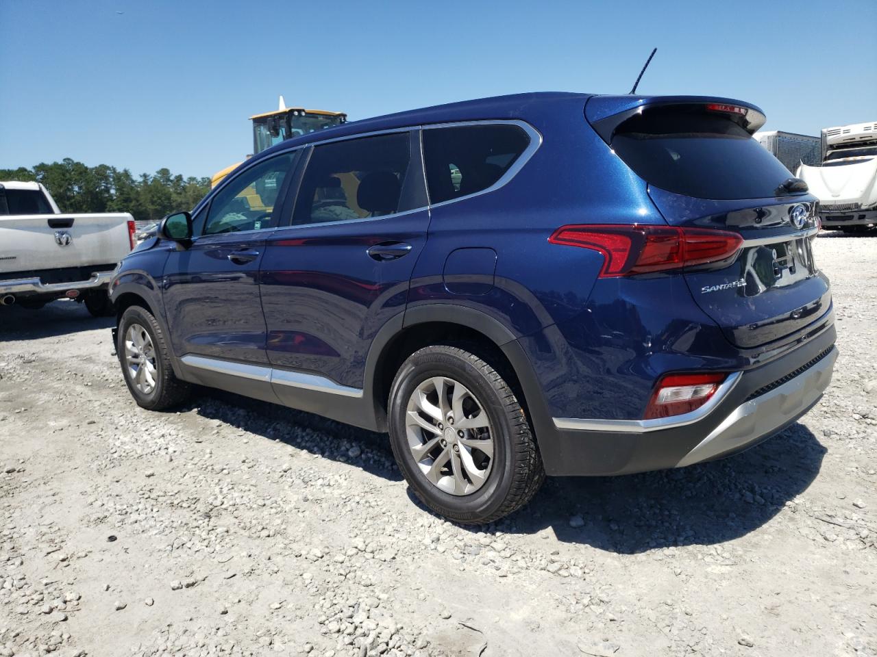 5NMS23AD5KH043712 2019 Hyundai Santa Fe Se