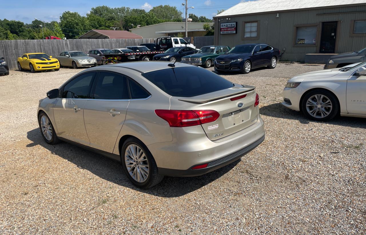 2018 Ford Focus Titanium vin: 1FADP3J24JL324704