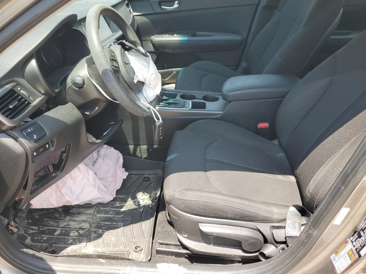 5XXGT4L33JG250416 2018 Kia Optima Lx