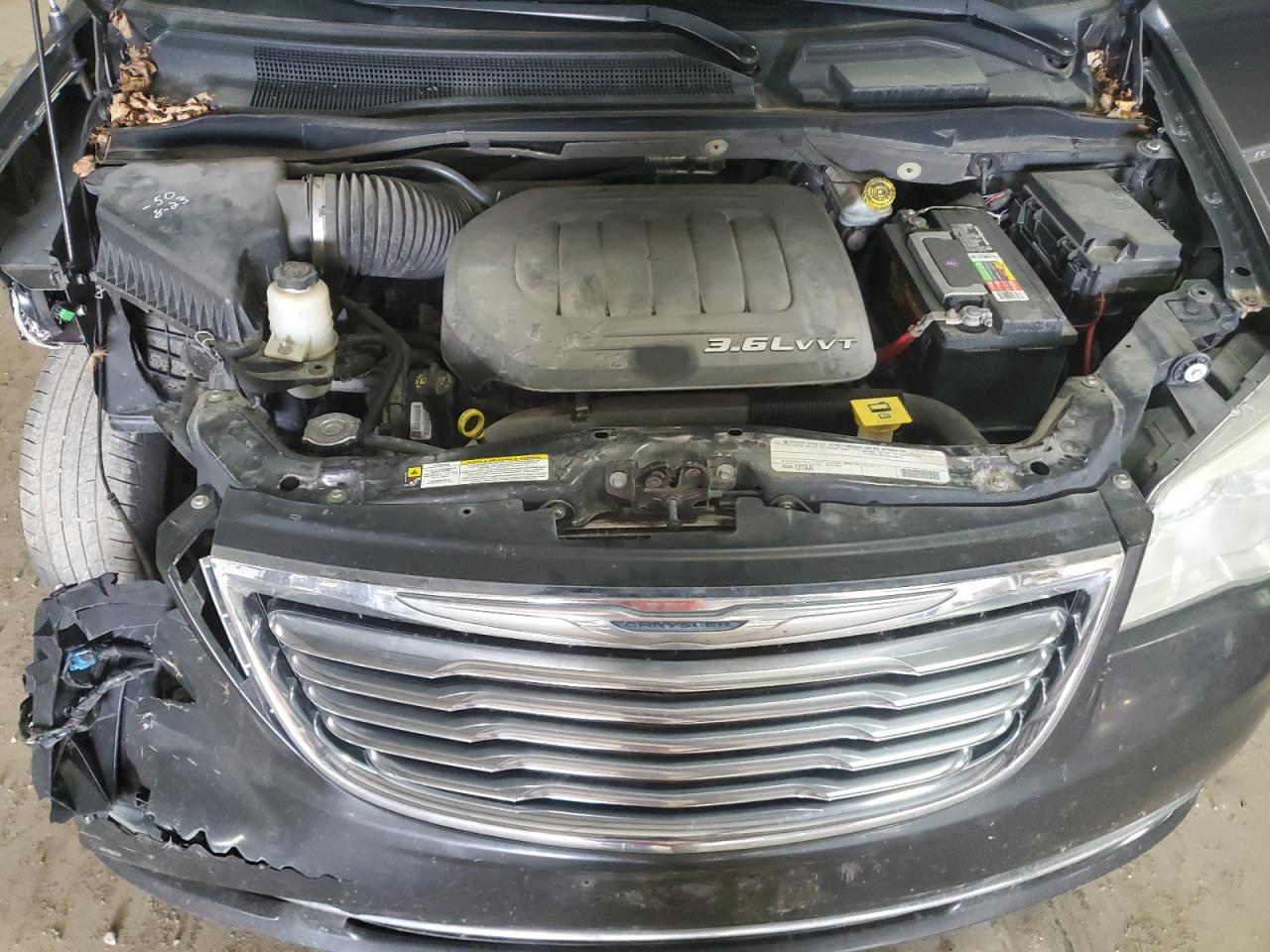 2A4RR5DG6BR735103 2011 Chrysler Town & Country Touring