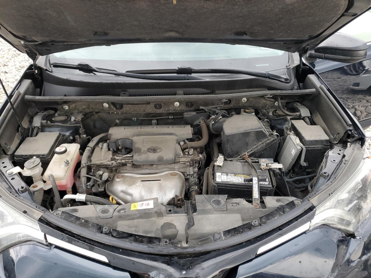 JTMZFREV6HJ720083 2017 Toyota Rav4 Le