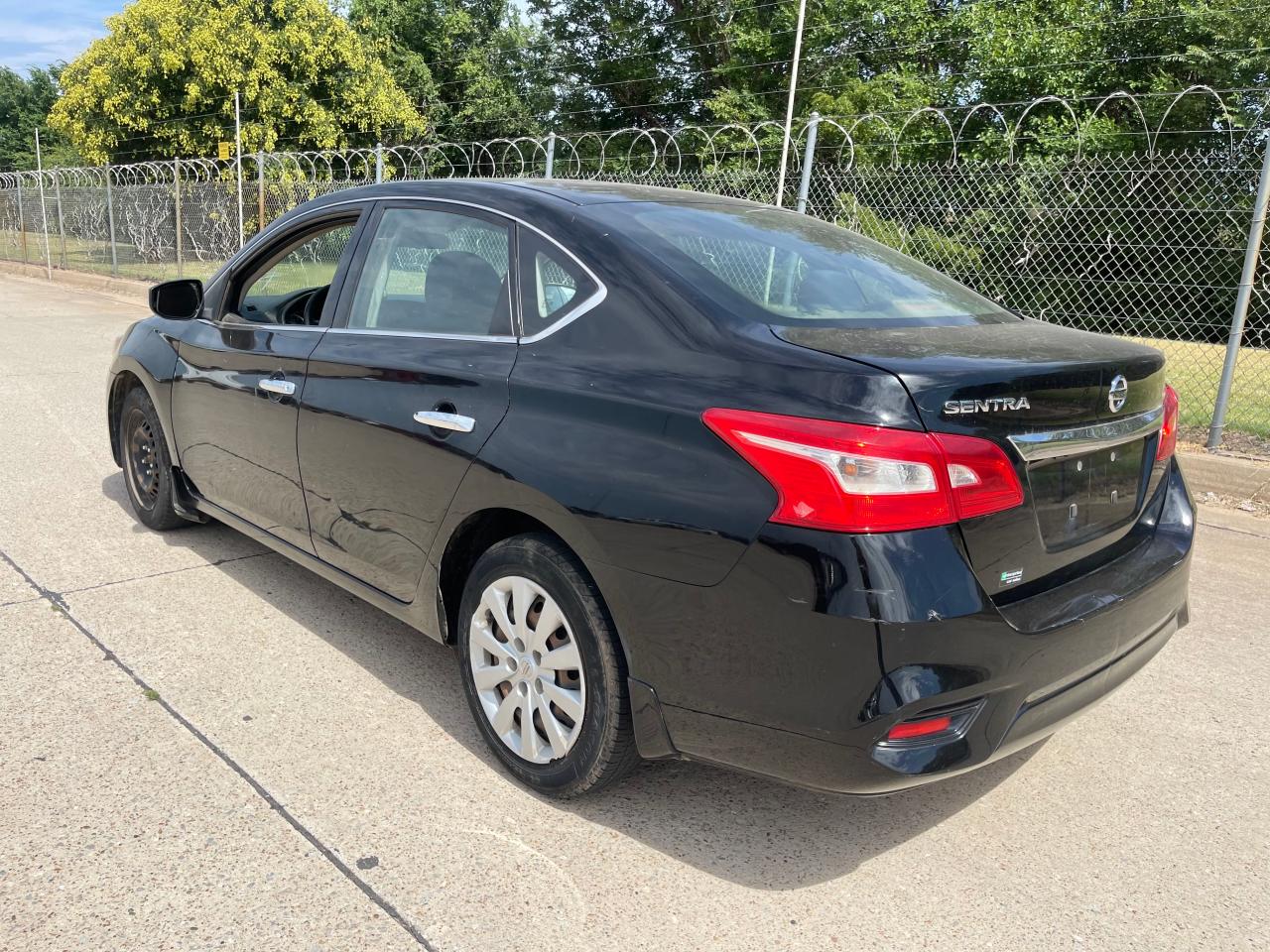 3N1AB7AP8KY220369 2019 Nissan Sentra S