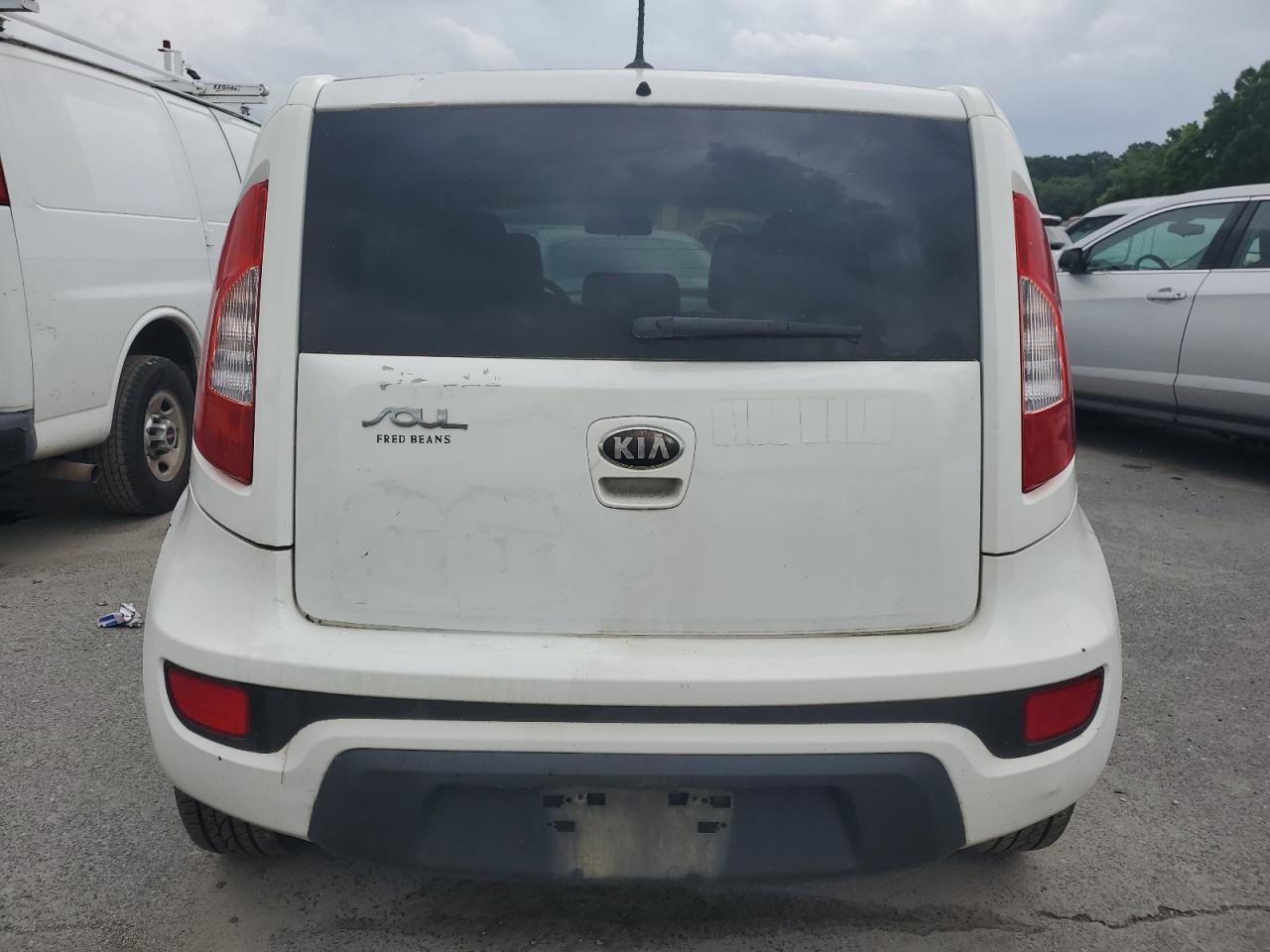 KNDJT2A57D7551850 2013 Kia Soul