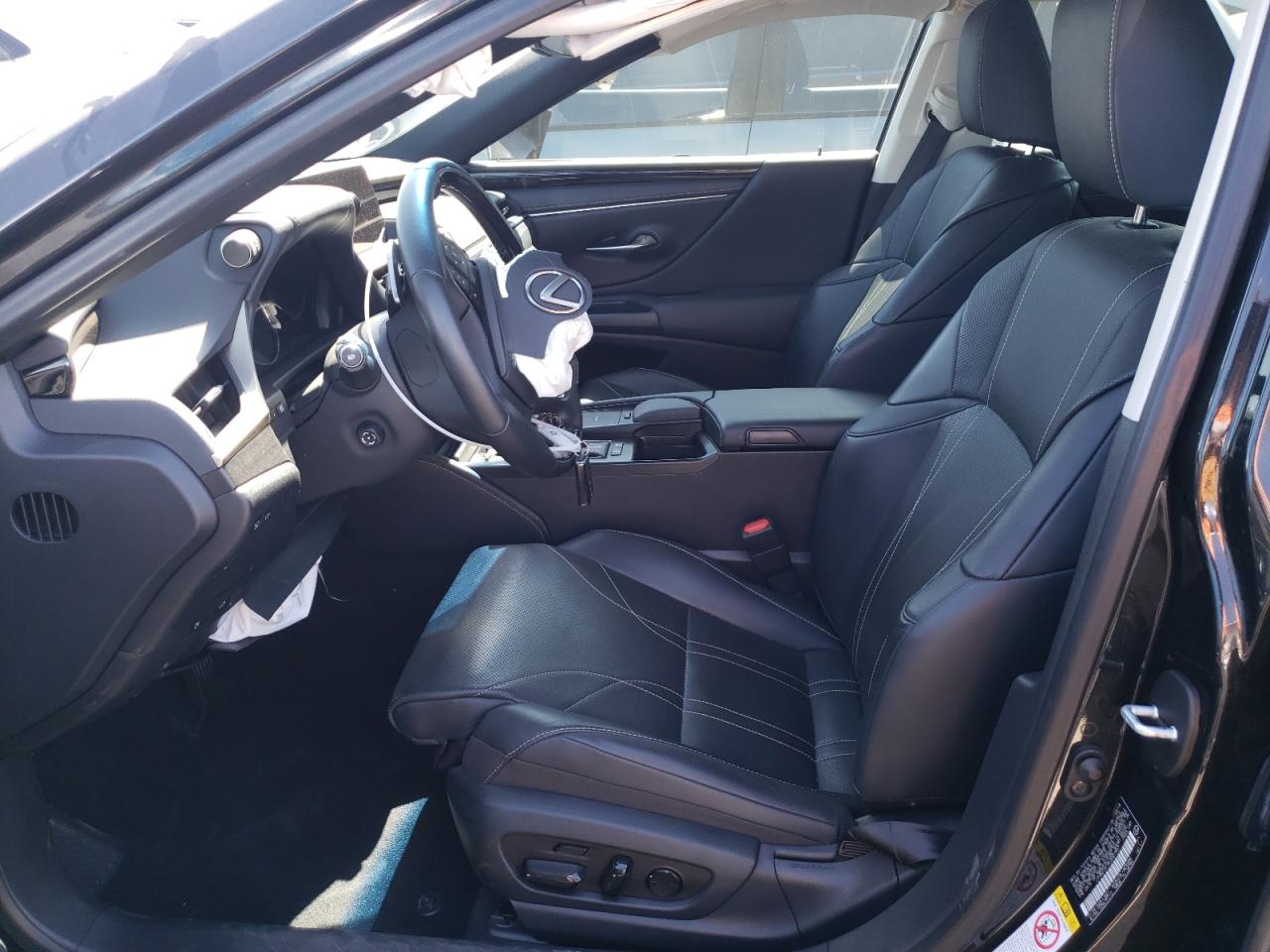 JTHB21B15K2027957 2019 Lexus Es 300H