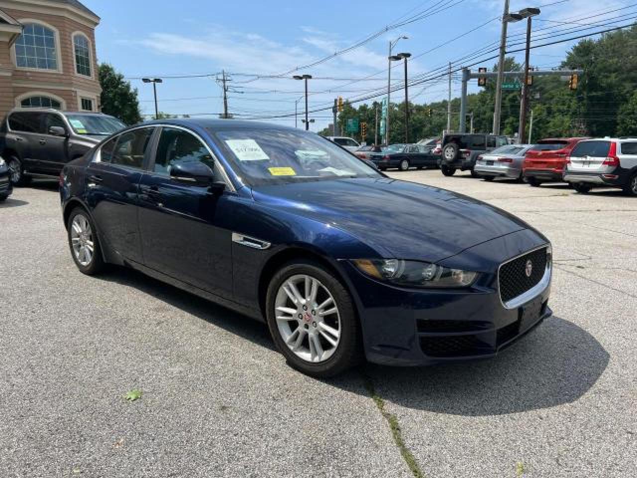 2017 Jaguar Xe Premium vin: SAJAD4BG3HA948507