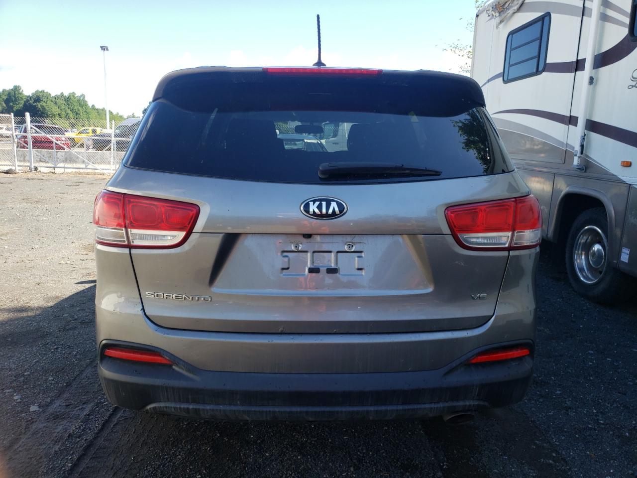 2017 Kia Sorento Lx vin: 5XYPGDA56HG191764