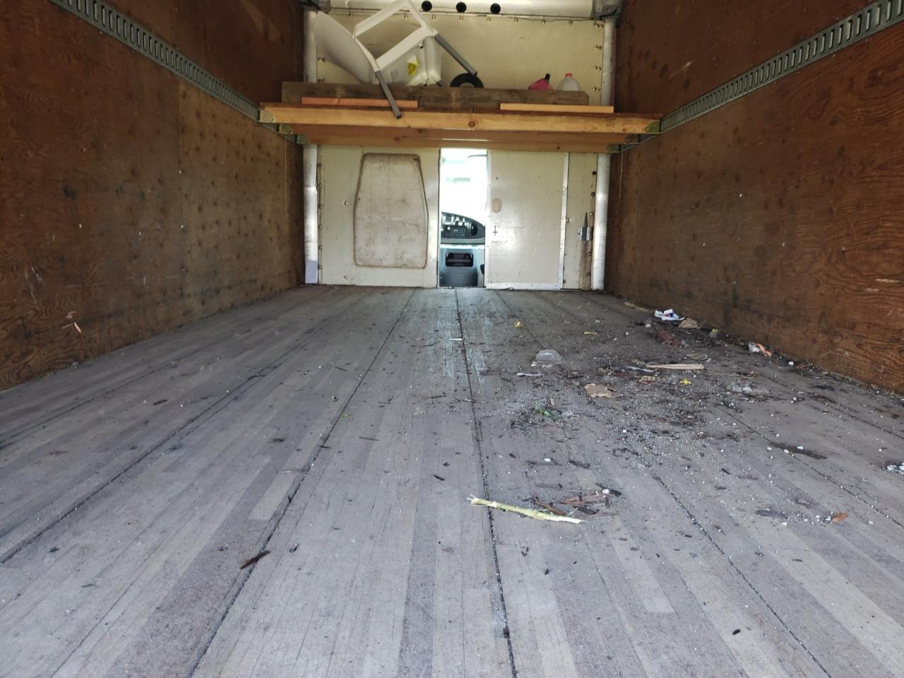 1FDXE45S0YHB54900 2000 Ford Econoline E450 Super Duty Cutaway Van