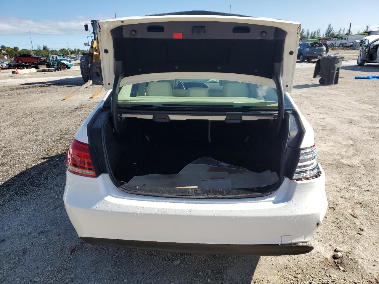 WDDHF5KB0EA879651 2014 Mercedes-Benz E 350