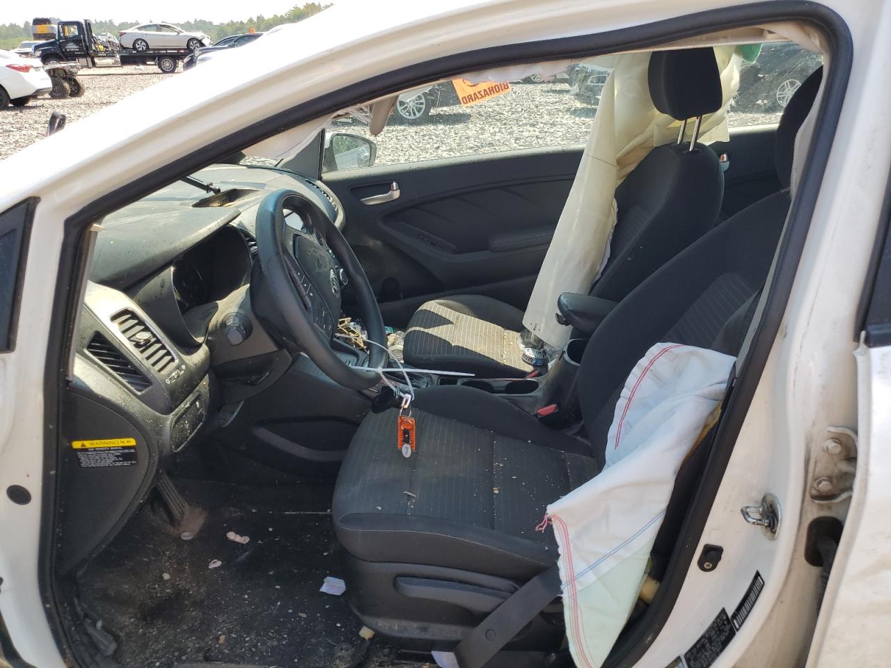 3KPFL4A70JE178410 2018 Kia Forte Lx