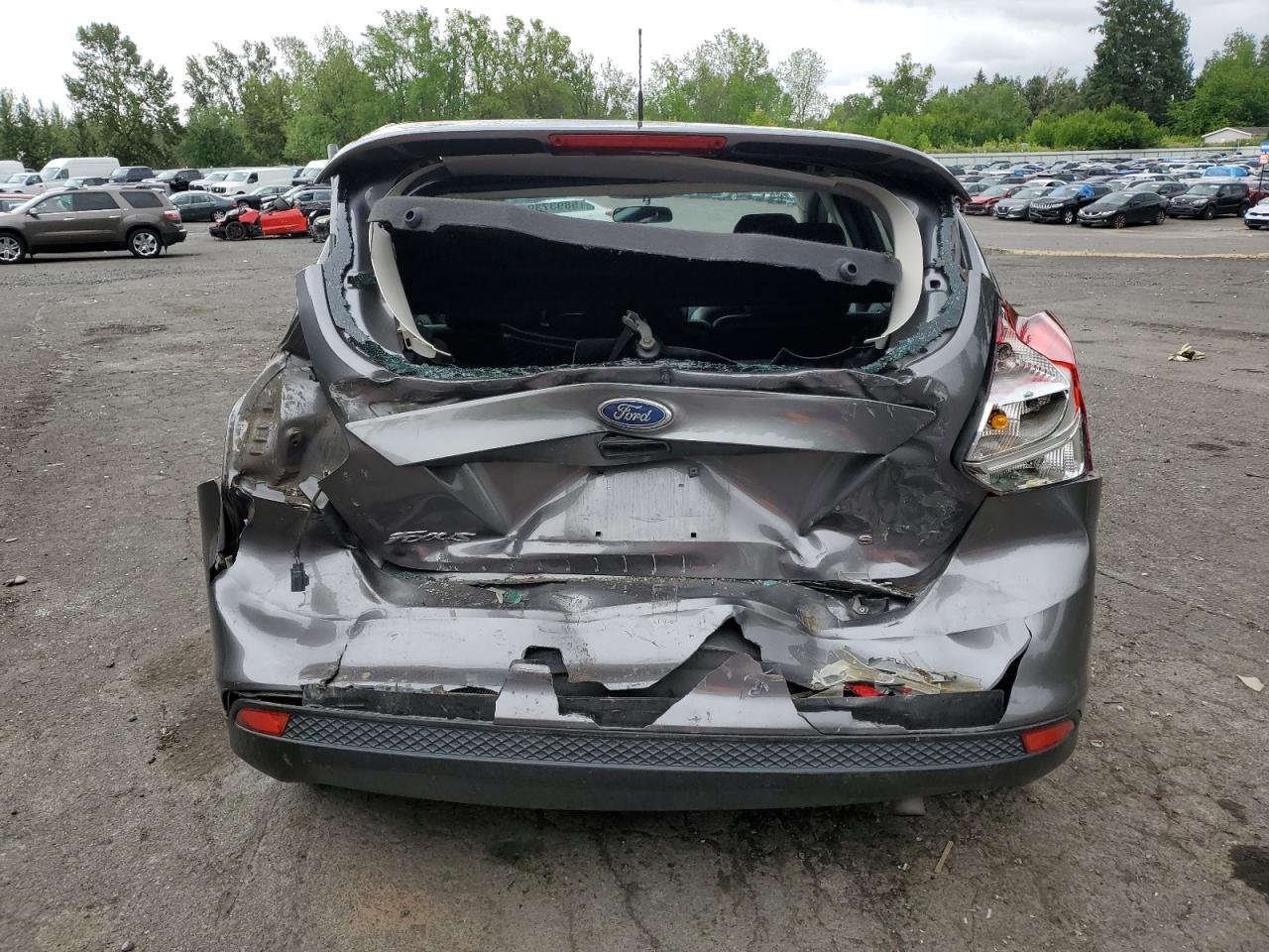 1FADP3K2XDL235738 2013 Ford Focus Se