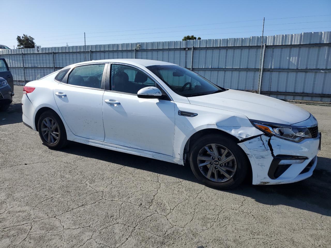 2019 Kia Optima Lx vin: 5XXGT4L38KG298592