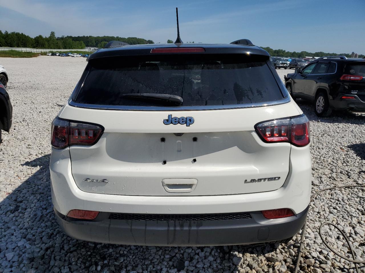 3C4NJDCB8KT645797 2019 Jeep Compass Limited