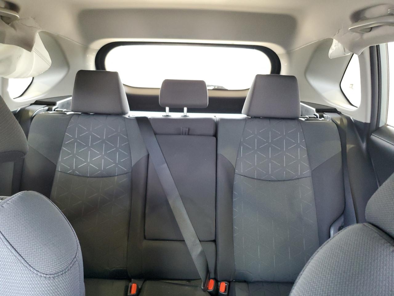 2T3P1RFV9LW102870 2020 Toyota Rav4 Xle