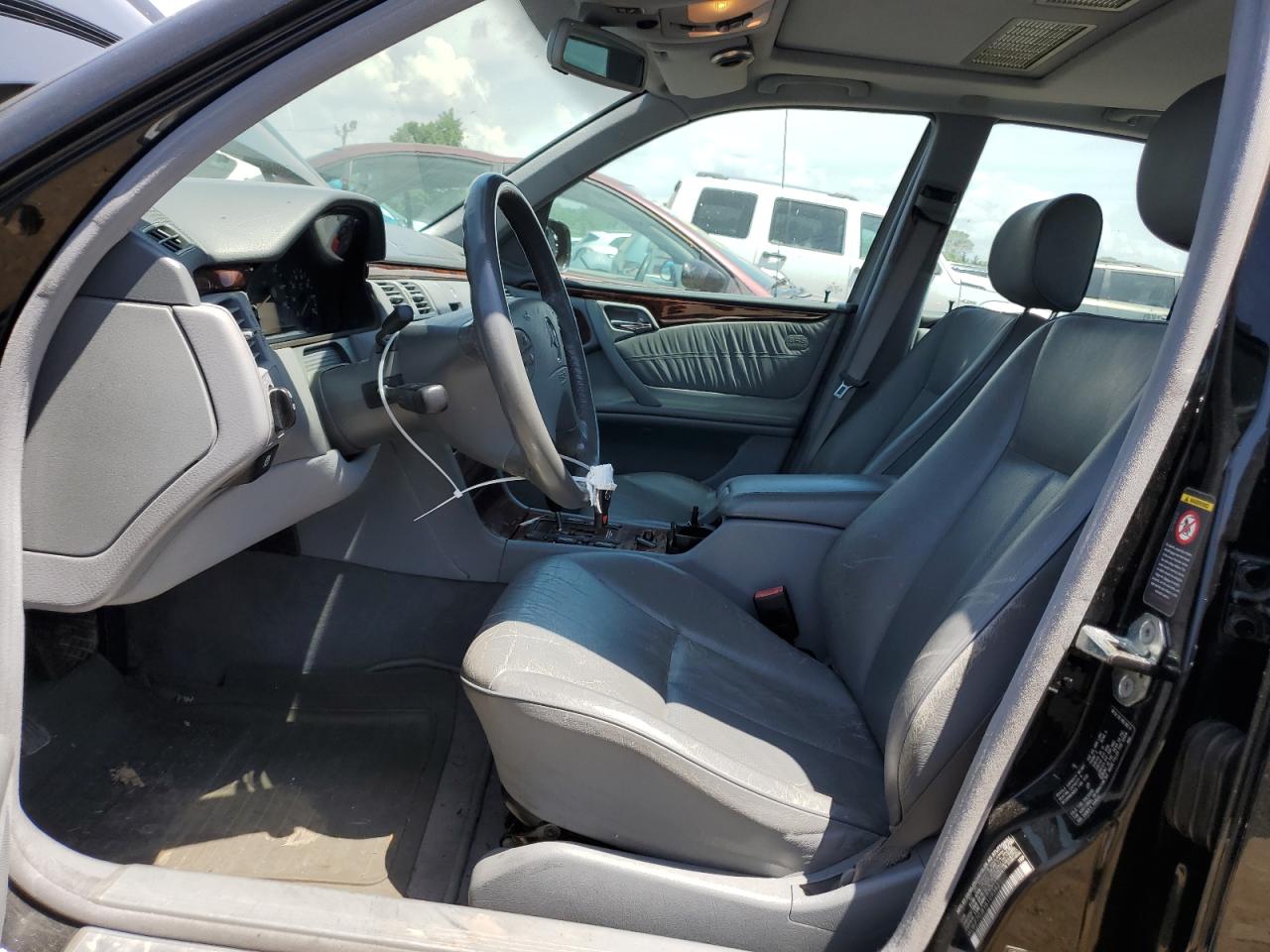 WDBJF70J8YB109342 2000 Mercedes-Benz E 430