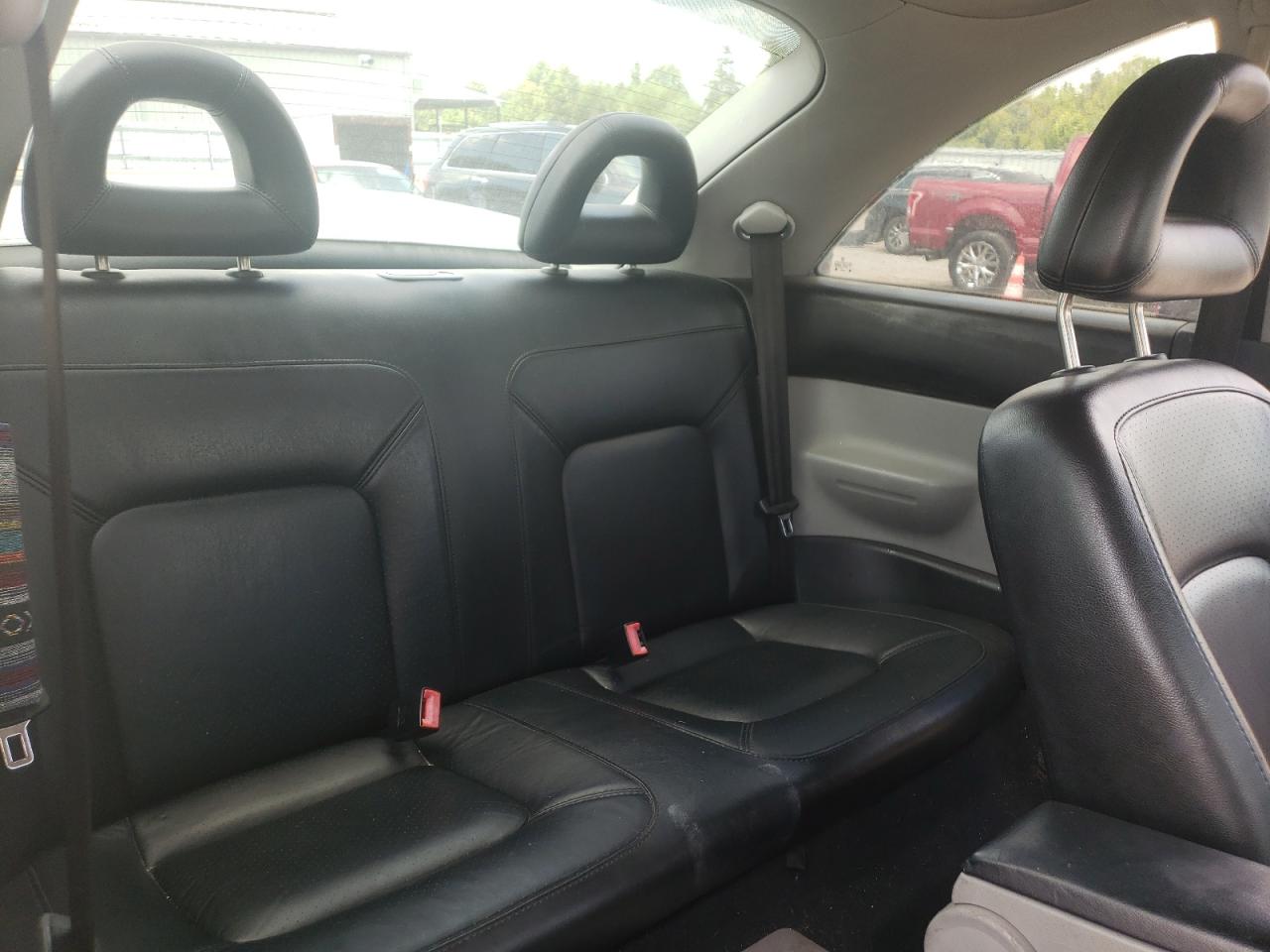 3VWCK21C11M442700 2001 Volkswagen New Beetle Gls