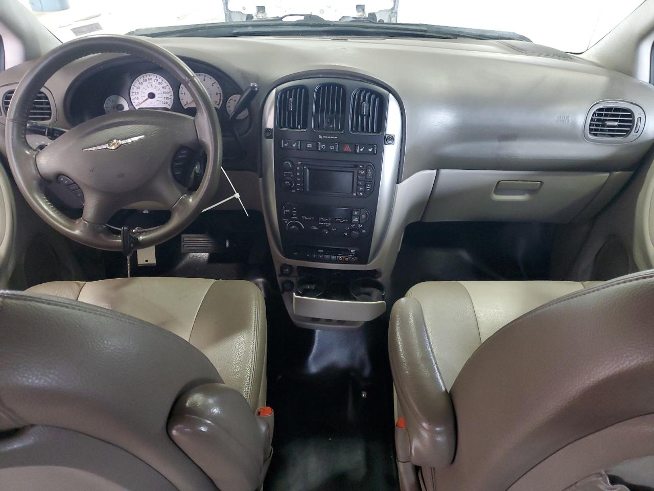 2C4GP54L95R376883 2005 Chrysler Town & Country Touring