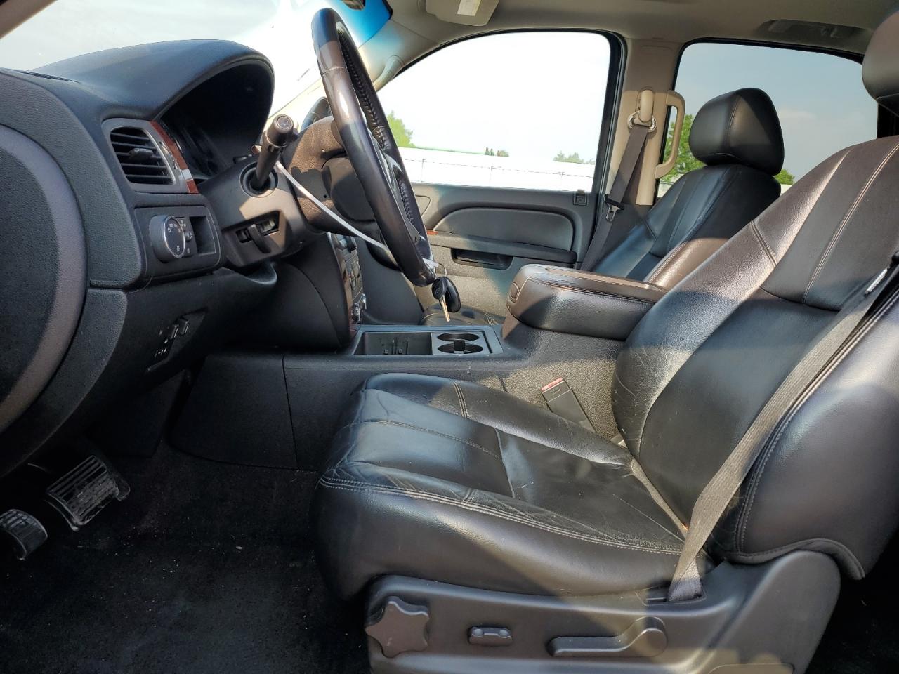 1GNSCBE08BR112796 2011 Chevrolet Tahoe C1500 Lt