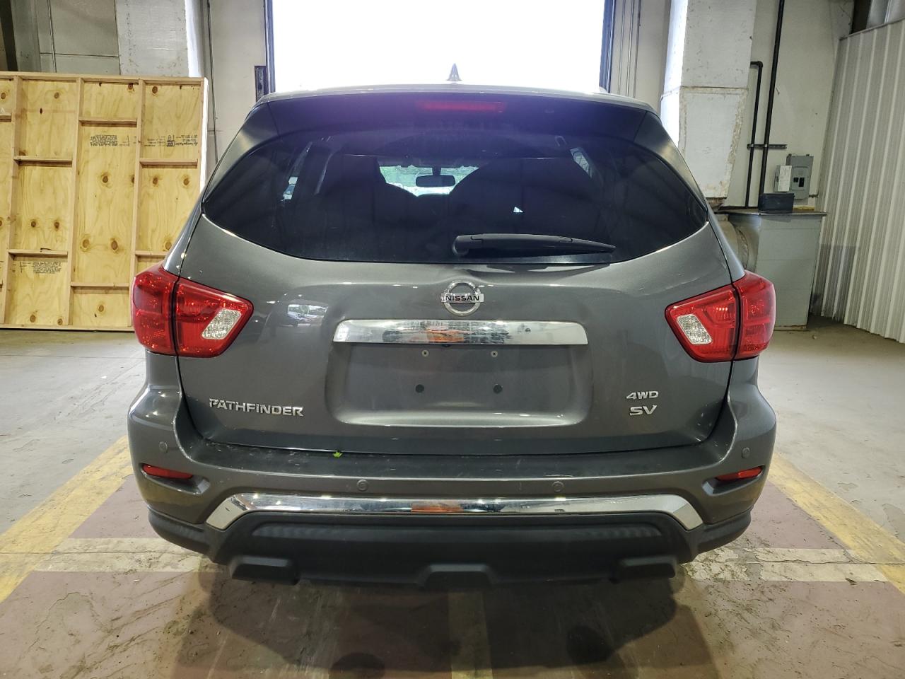 2019 Nissan Pathfinder S vin: 5N1DR2MM4KC597571