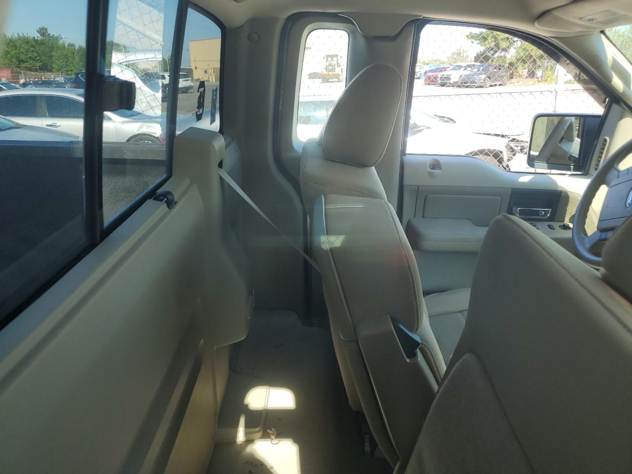 1FTRF12W86NA53828 2006 Ford F150