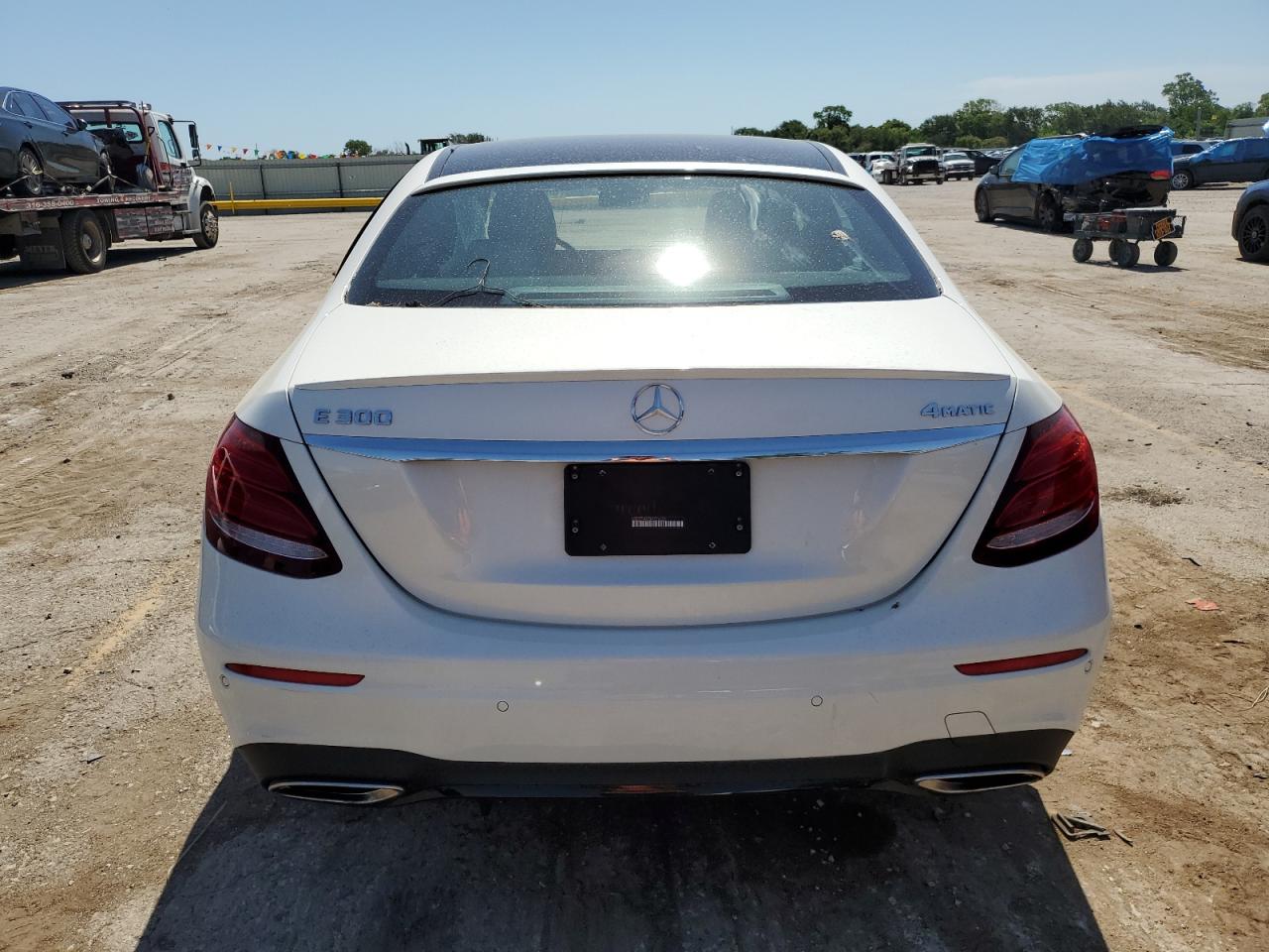 WDDZF4KB5KA556576 2019 Mercedes-Benz E 300 4Matic