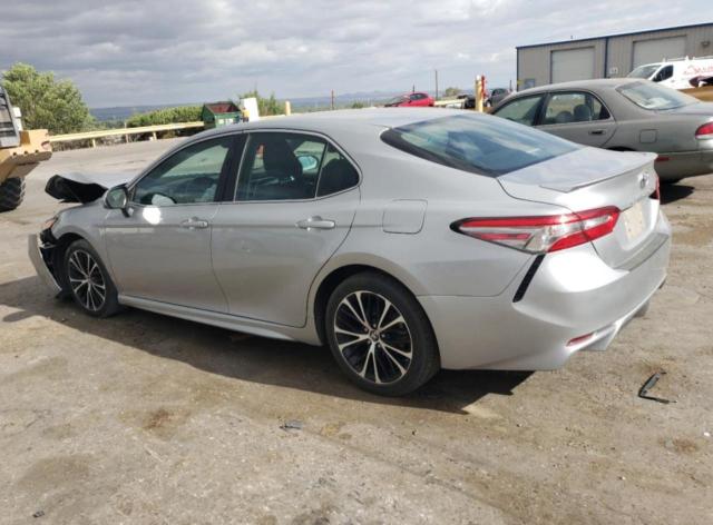 VIN 4T1B11HK0JU608138 2018 Toyota Camry, L no.2