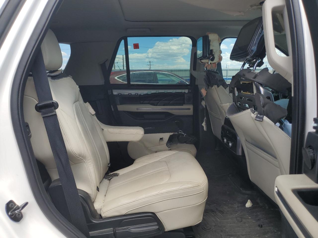 1FMJU1MT0JEA10515 2018 Ford Expedition Platinum