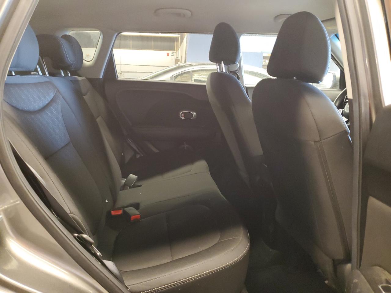KNDJN2A26K7671071 2019 Kia Soul