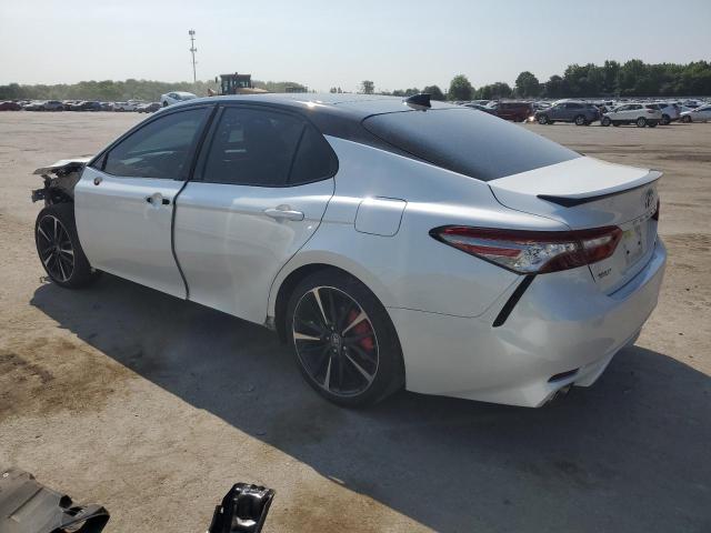 4T1B61HK3KU176728 2019 TOYOTA CAMRY - Image 2