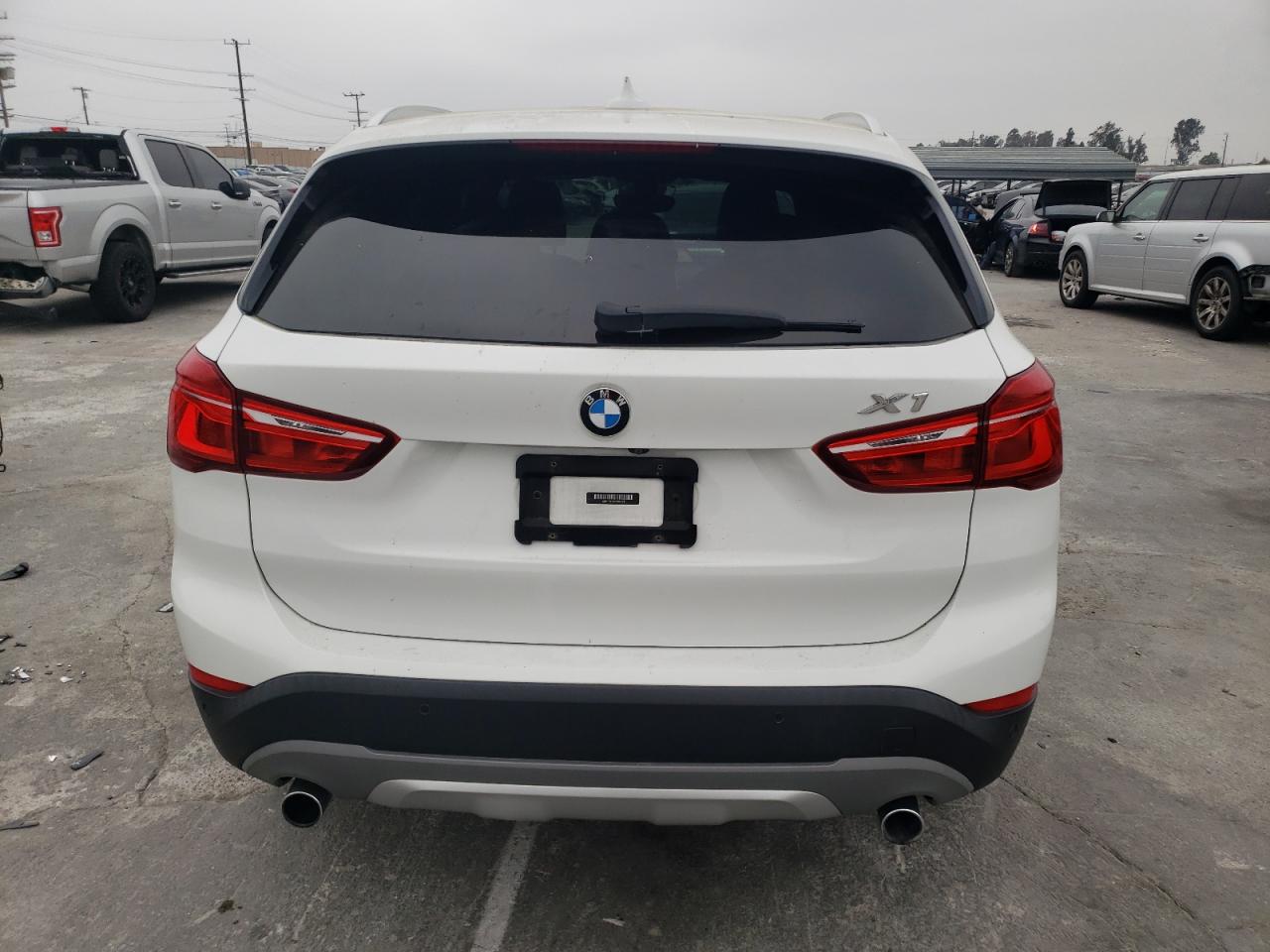 WBXHT3C30H5F87726 2017 BMW X1 xDrive28I