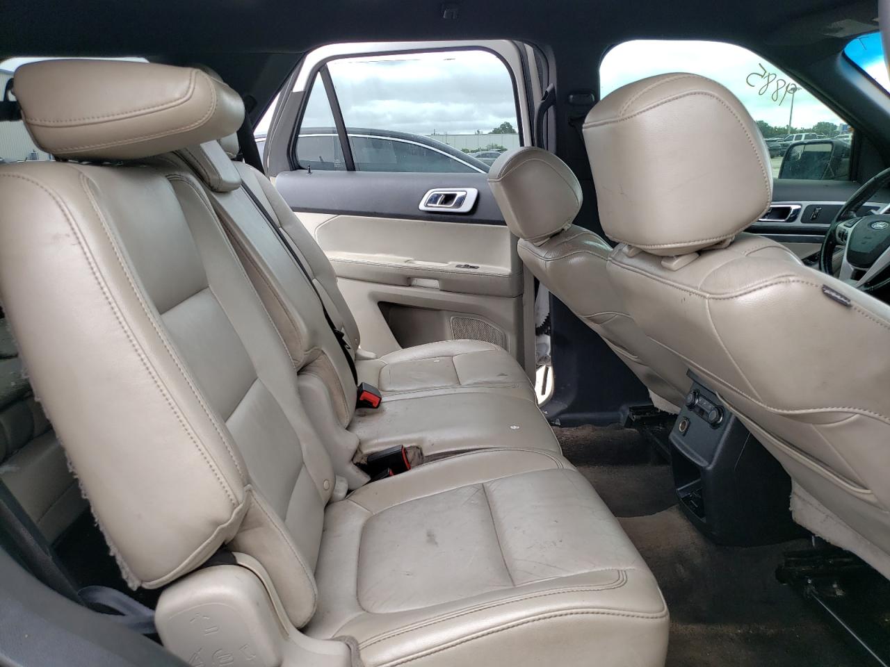 1FMHK7D82BGA09410 2011 Ford Explorer Xlt