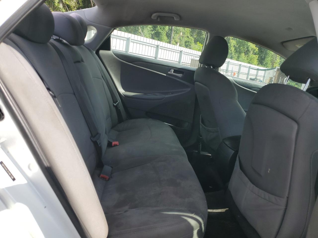 5NPEB4AC2EH867586 2014 Hyundai Sonata Gls