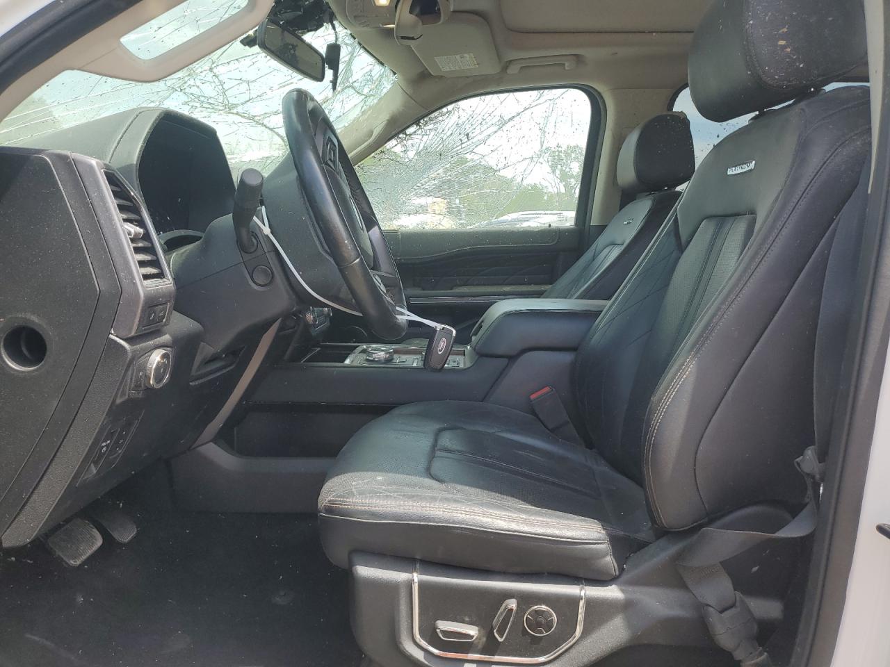 1FMJU1MTXJEA71001 2018 Ford Expedition Platinum
