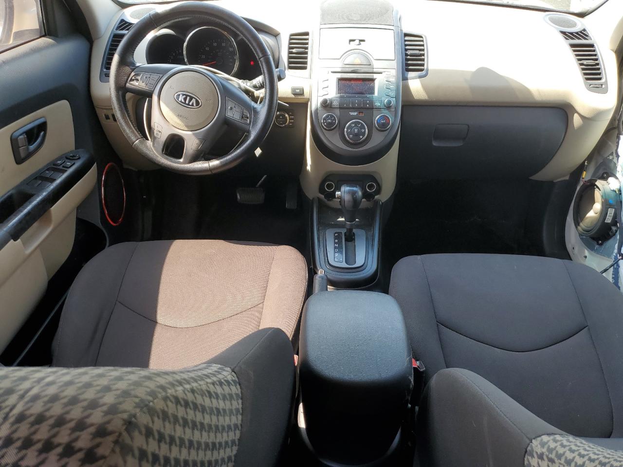 KNDJT2A29A7160071 2010 Kia Soul +