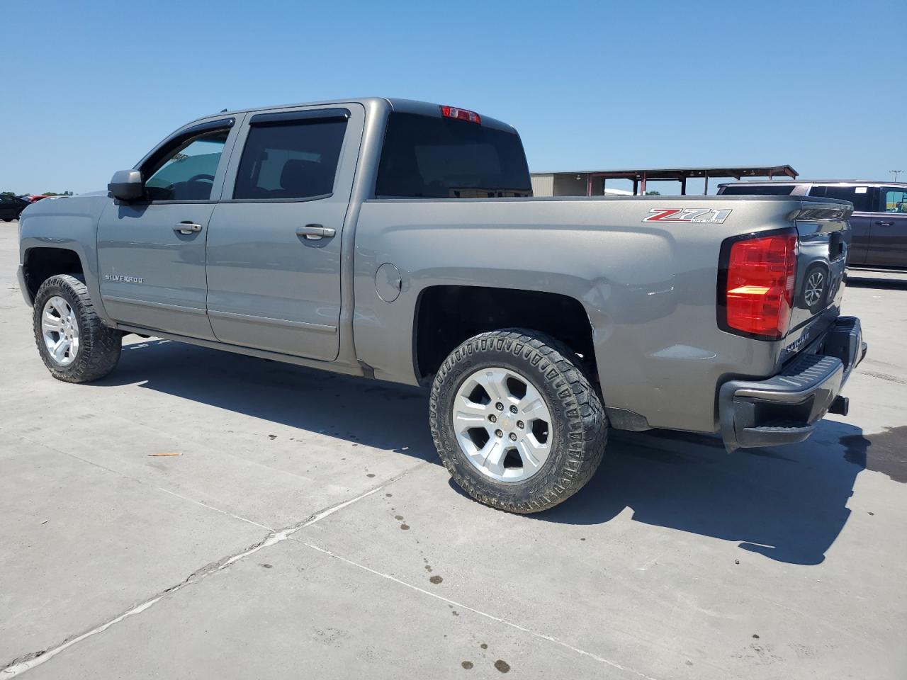 2017 Chevrolet Silverado K1500 Lt vin: 3GCUKREC5HG402493