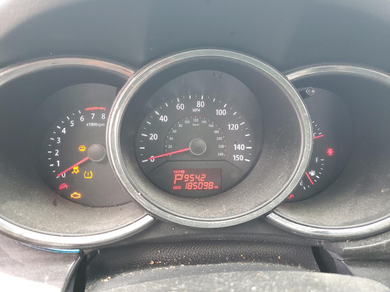 5XYKT3A62DG330291 2013 Kia Sorento Lx