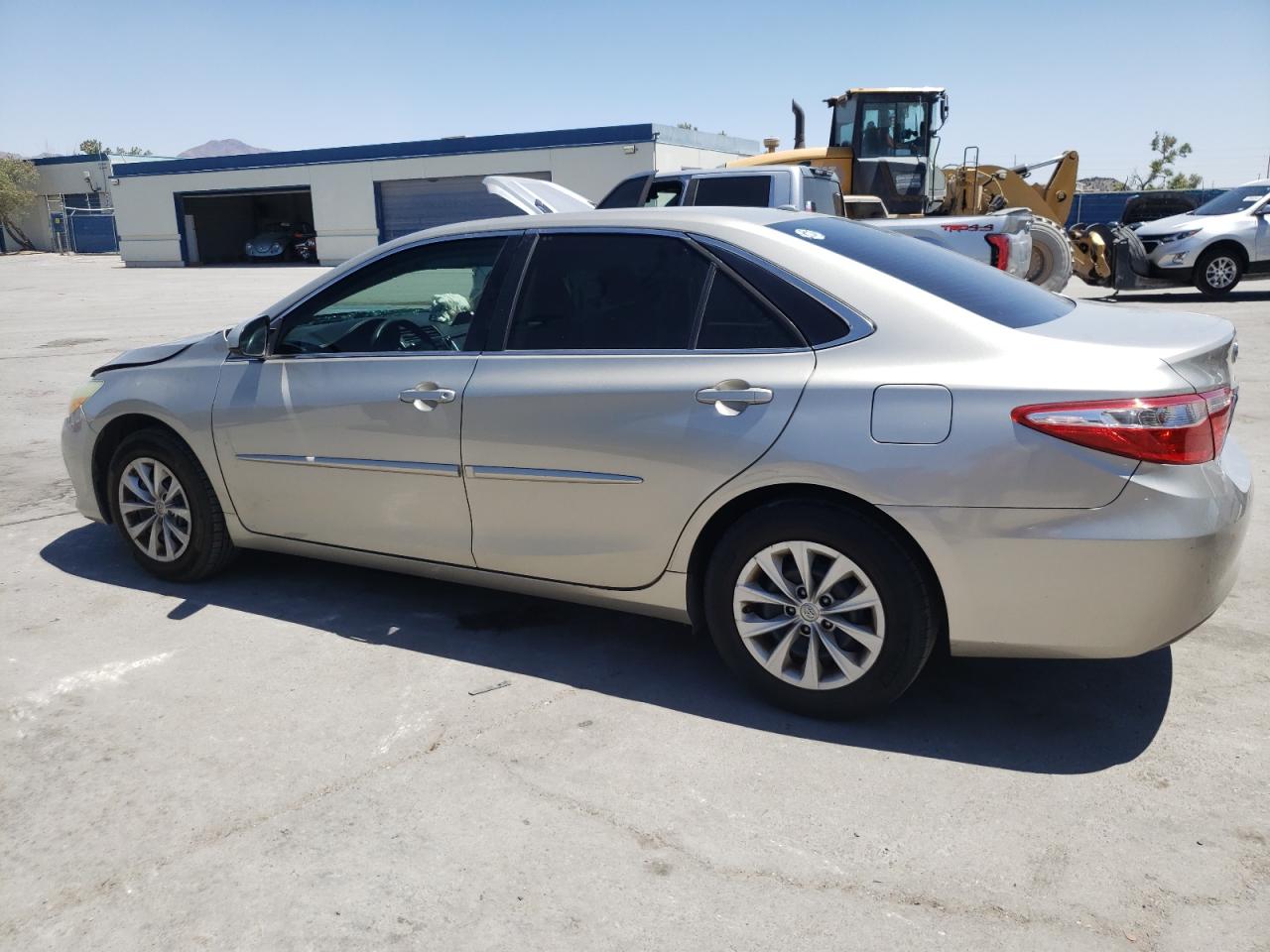 4T4BF1FK1FR445050 2015 Toyota Camry Le