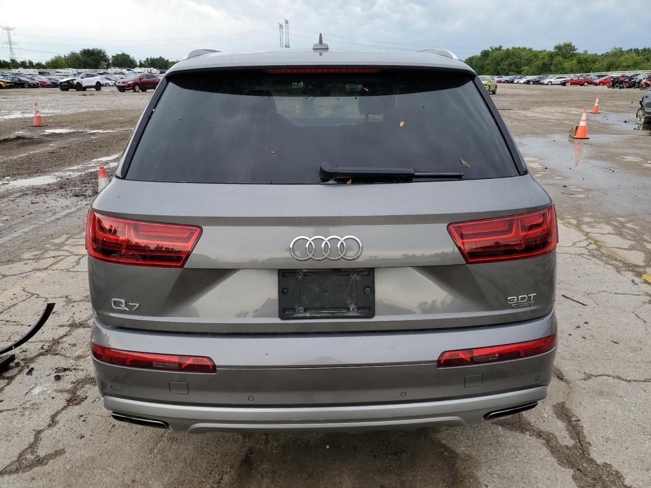 WA1VAAF71HD021418 2017 Audi Q7 Prestige
