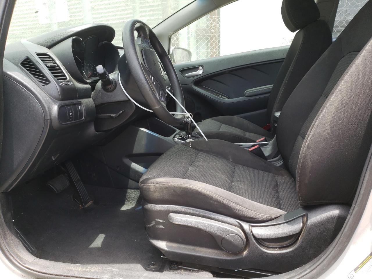 3KPFK4A75JE186814 2018 Kia Forte Lx