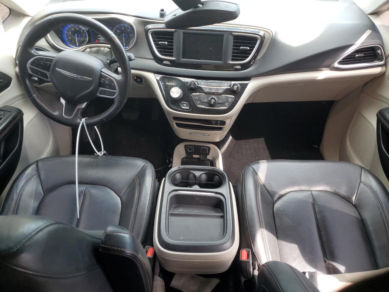 2C4RC1BG6LR284761 2020 Chrysler Pacifica Touring L