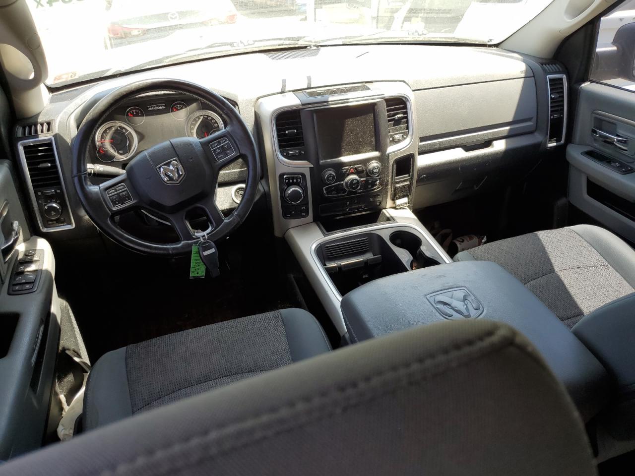 1C6RR7LM0GS300082 2016 Ram 1500 Slt