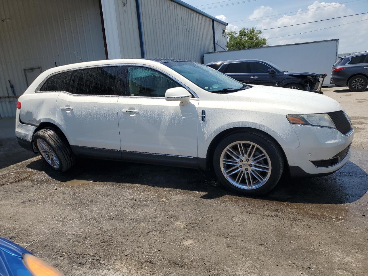 2LMHJ5AT4DBL50516 2013 Lincoln Mkt