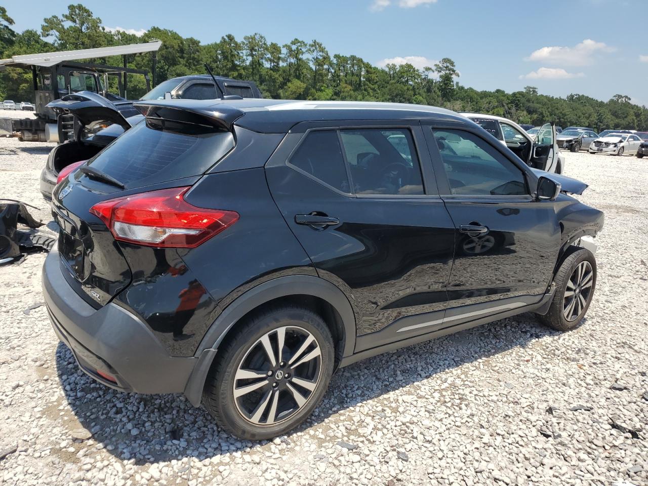 2019 Nissan Kicks S vin: 3N1CP5CU9KL514605