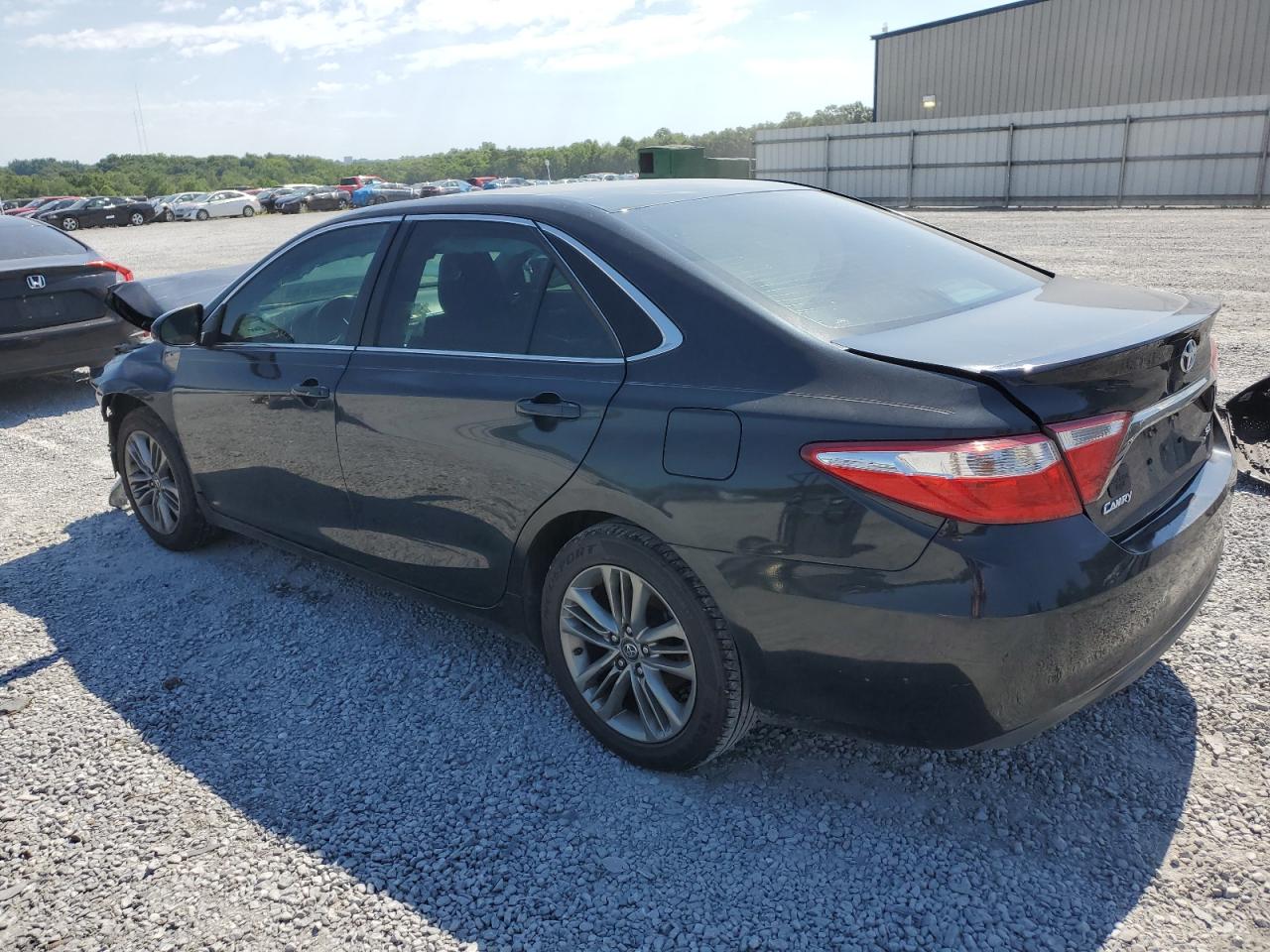 2017 Toyota Camry Le vin: 4T1BF1FK3HU686749