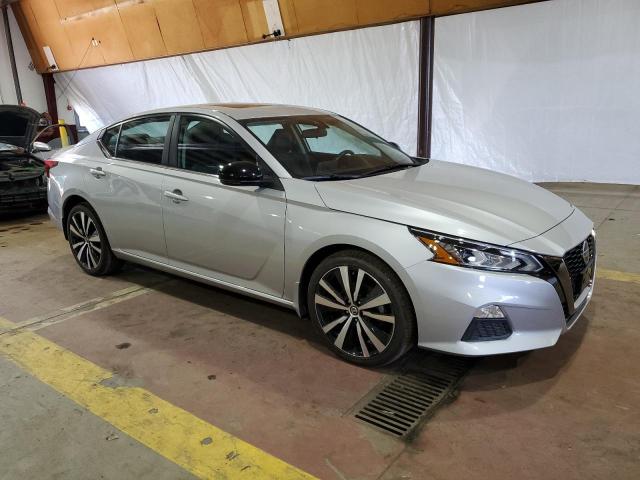 2021 Nissan Altima - Image 4